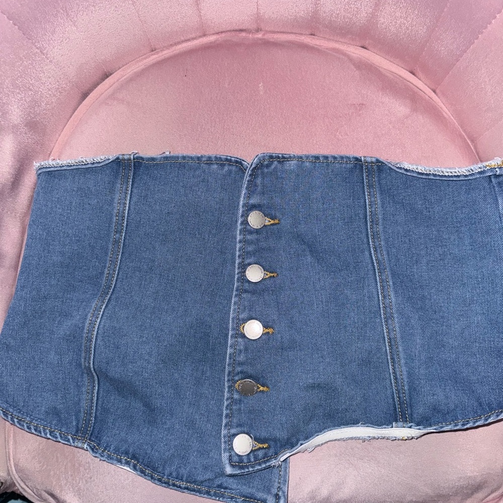 NEW WITHOUT TAGS! 💖Women's Denim Crop top Size Large